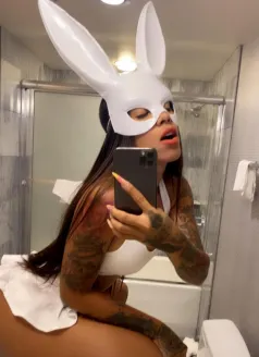  Каринка, 25, 
